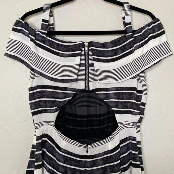 Olivaceous NWT Striped Cold Shoulder Dress Medium - Picture 6 of 8